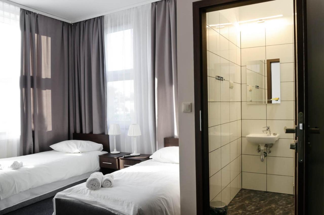 Baza Hotelowa Bobrowiecka 9 Warszawa Eksteriør bilde